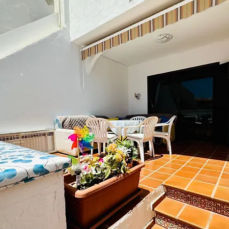 Quiet Coral Mar Arona