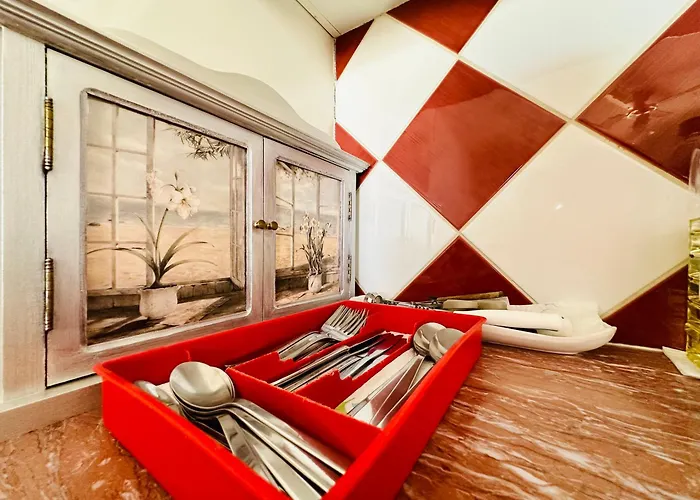 Quiet Coral Mar Apartment *