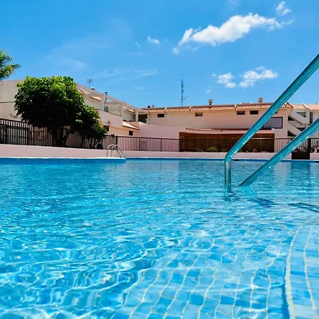 شقة Quiet Apartment W Pool In Coral Mar